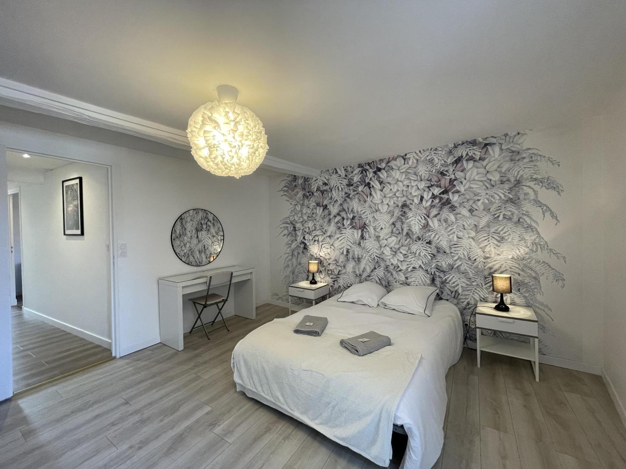 L'Authentique Apartment Шабли Екстериор снимка