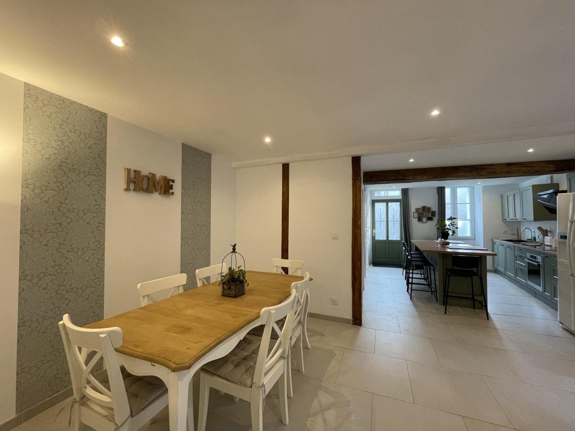 L'Authentique Apartment Шабли Екстериор снимка