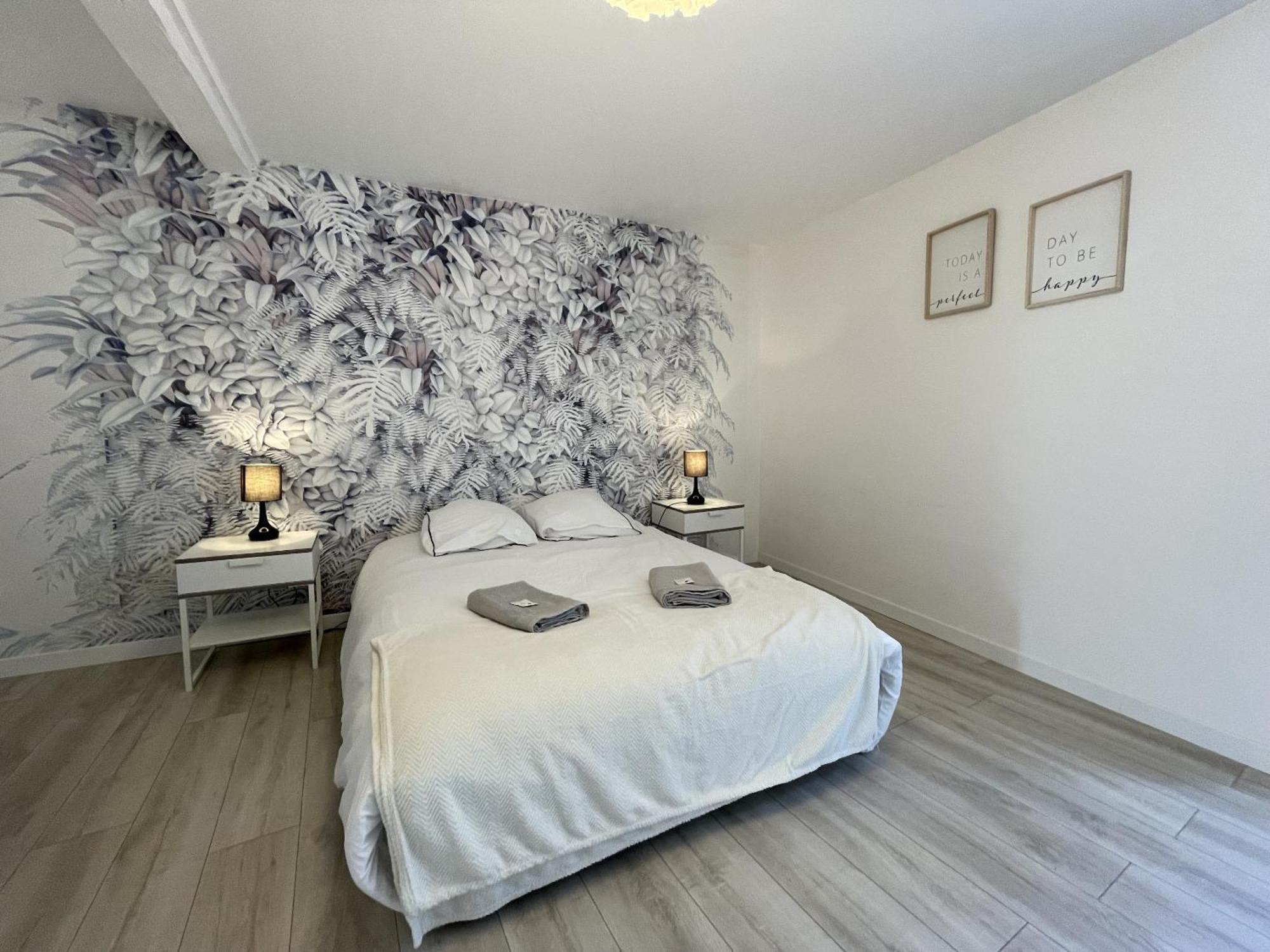 L'Authentique Apartment Шабли Екстериор снимка